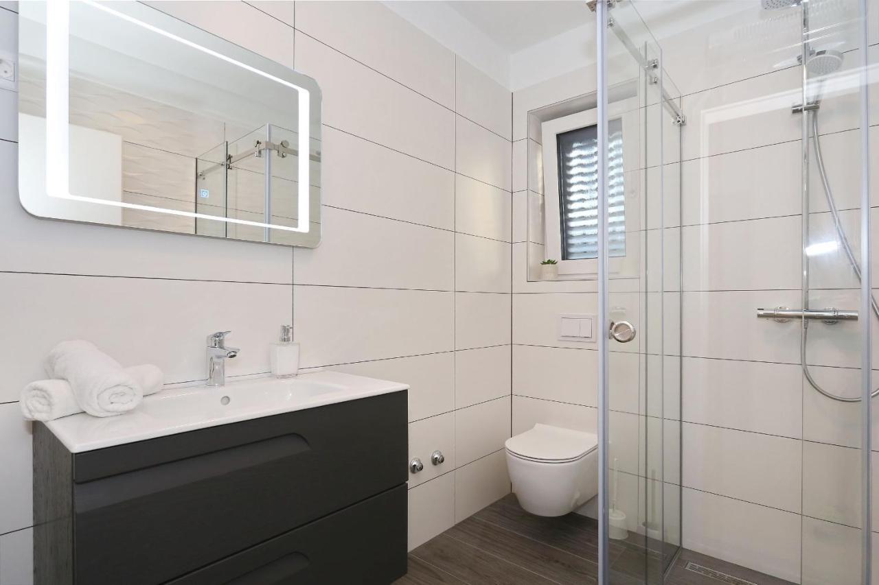 Villa Ankora 2 With Heated Pool Biograd Na Moru Exterior foto